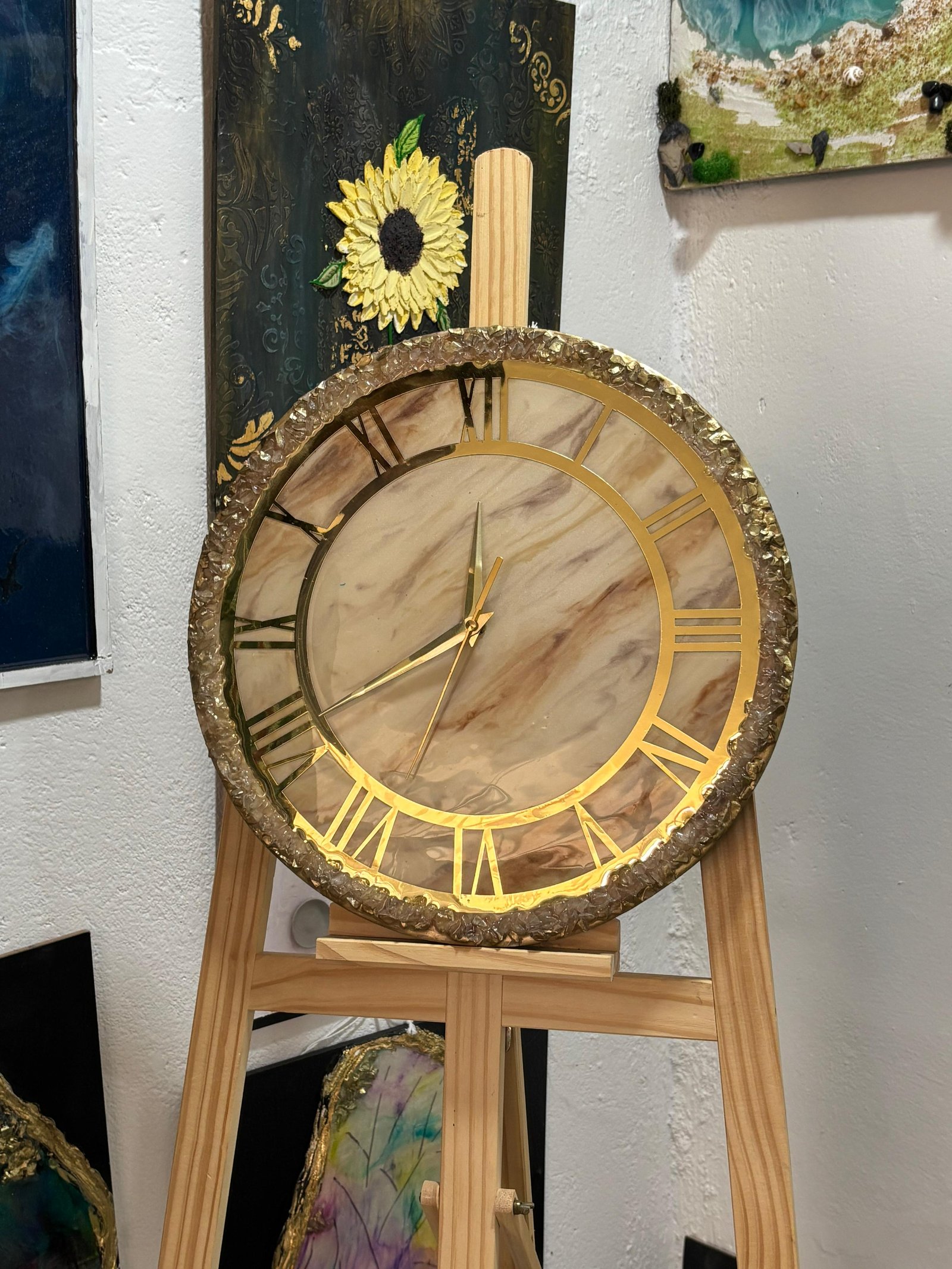 15 Inch Marble Theme Resin Wall Clock with Stone Detailing